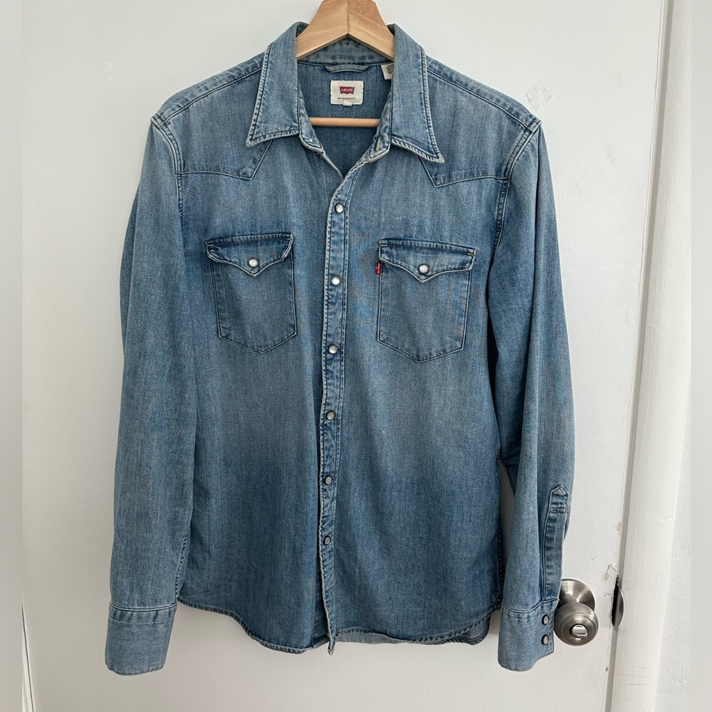 Levi’s Barstow Snap button western shirt medium